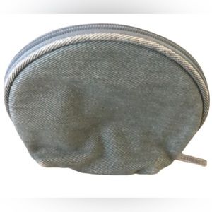 LA MER GREEN METALLIC COSMETIC BAG